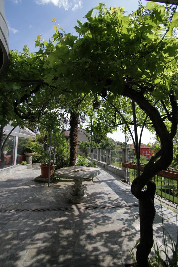 Villa Oldrado Cantù Buitenkant foto