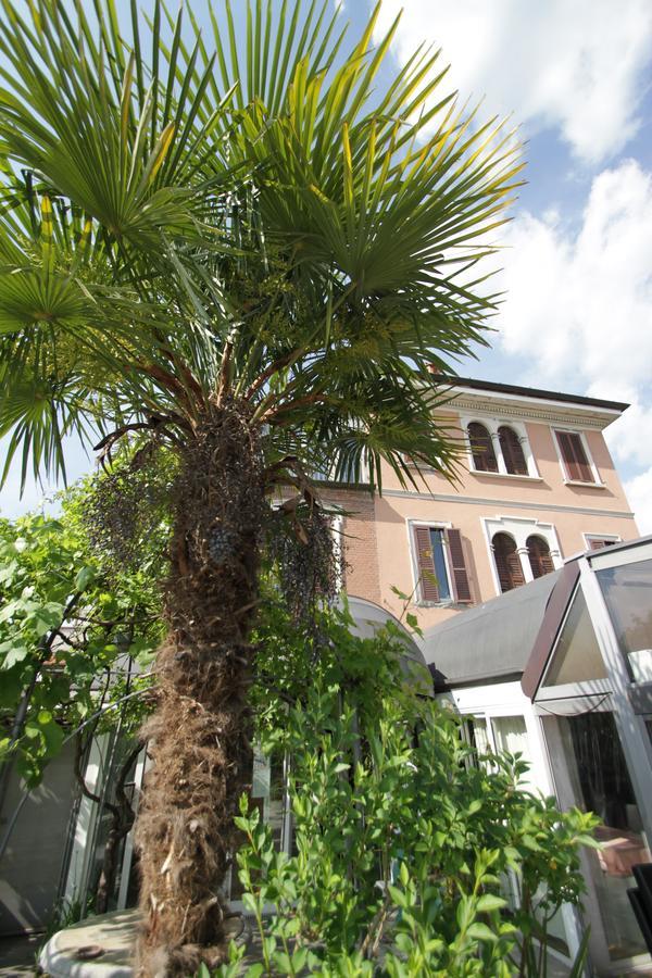 Villa Oldrado Cantù Buitenkant foto